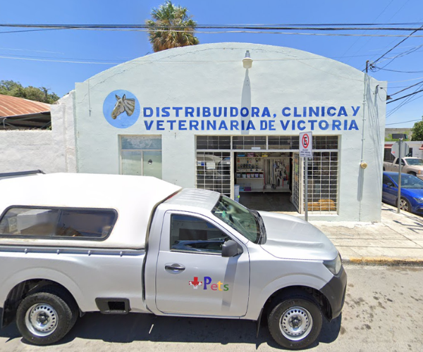 Interior y fachada de Veterinaria de Victoria.