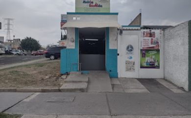 Tienda de productos para mascotas Mascotas Consentidas Gaby