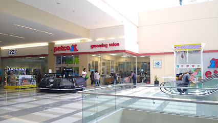 Fachada de Petco Patio Santa Fe en Álvaro Obregón, CDMX