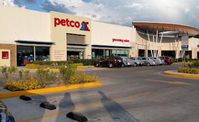 Tienda de productos para mascotas Petco Celaya