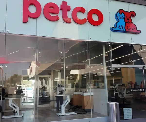 Exterior de Petco Metepec en México