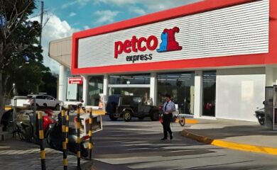 Tienda de productos y servicios para mascotas Petco Paseo Montejo Express