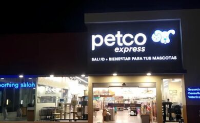 Tienda de productos y servicios para mascotas Petco Paseo Tabasco